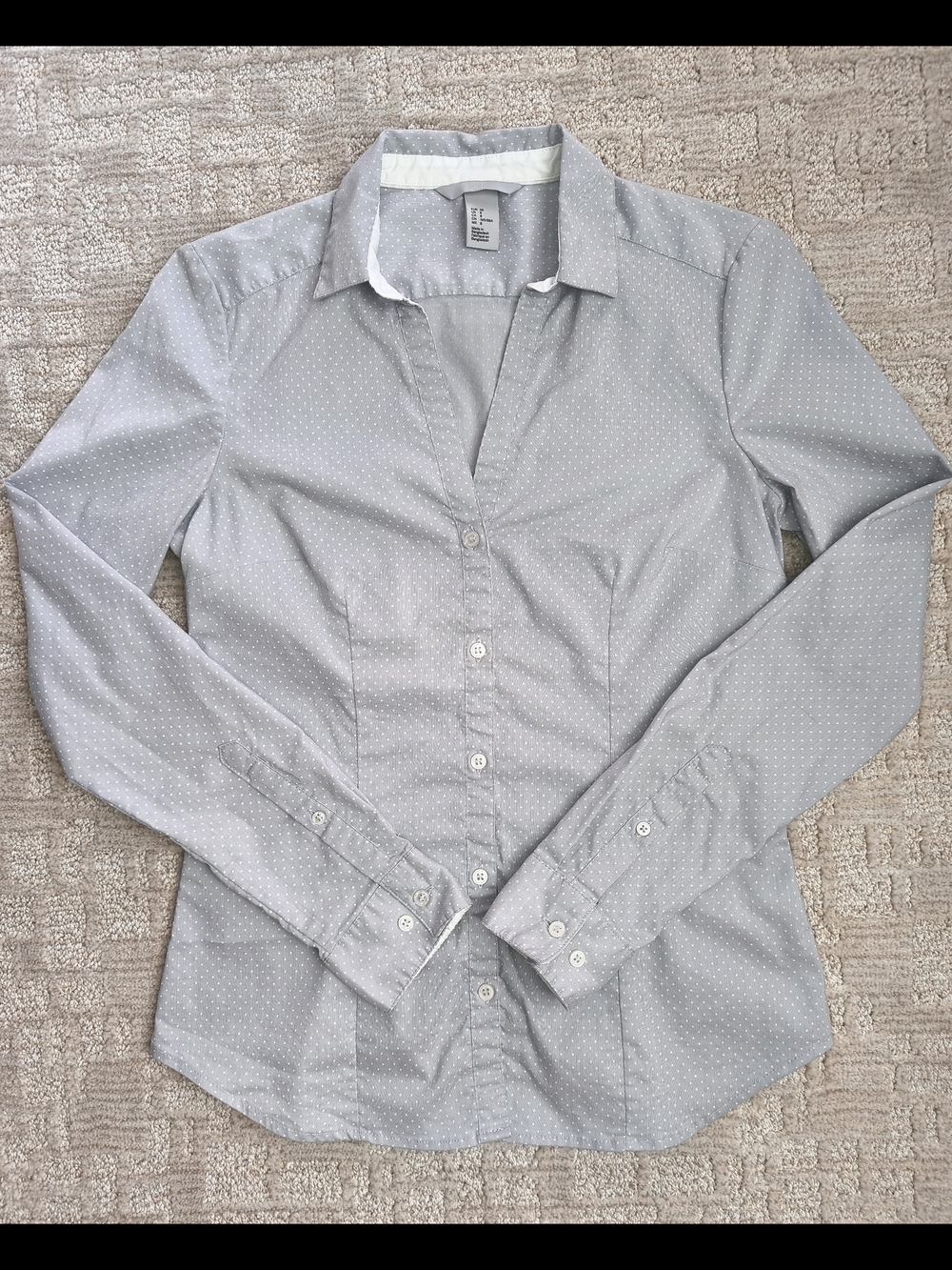 H&M Women's Shirt Size 8 (6) Gray Polka Dot Button Up Long Sleeve Cotton Blend